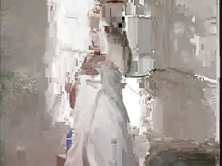 瘦瘦的金发女郎Leila N喜欢品尝新的迪克斯